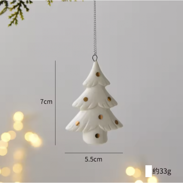 Porcelāna Ziemassvētku rotājumu kolekcija “Baltā Ciema Pasaka”